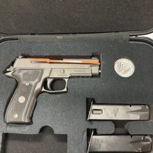 Sig 226 Legion - 9mm - night sights - 3x 15 round magazines